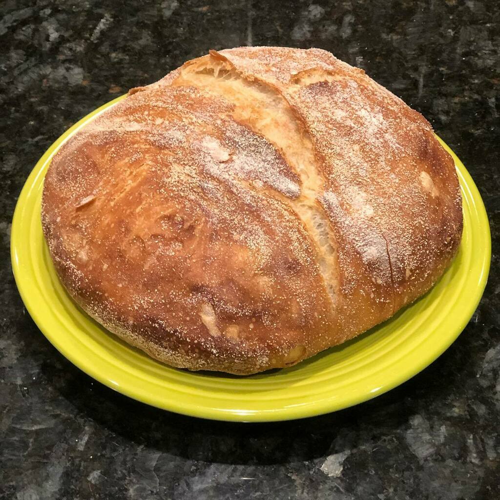 telesquirrel's tweet photo. Finally got on board with the pandemic bread craze and baked a loaf. Slightly over-baked it this first time, but otherwise worthy of a @paul.hollywood handshake. 

Bread of a different sort is also responsible for @dodd_party_of_5 favorite album of all time.

#bread #breadma… https://t.co/dswGyadays