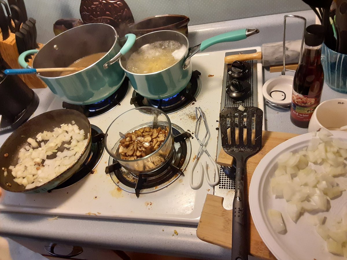 DigitalDommi's tweet photo. All i wanted was beef tips and gravy man. Make it yourself they say. It's easy they say. 

Kitchen smells awesome, and im starving still waiting for this all to come together.

#hungrystreamer https://t.co/qR6HG9sRil