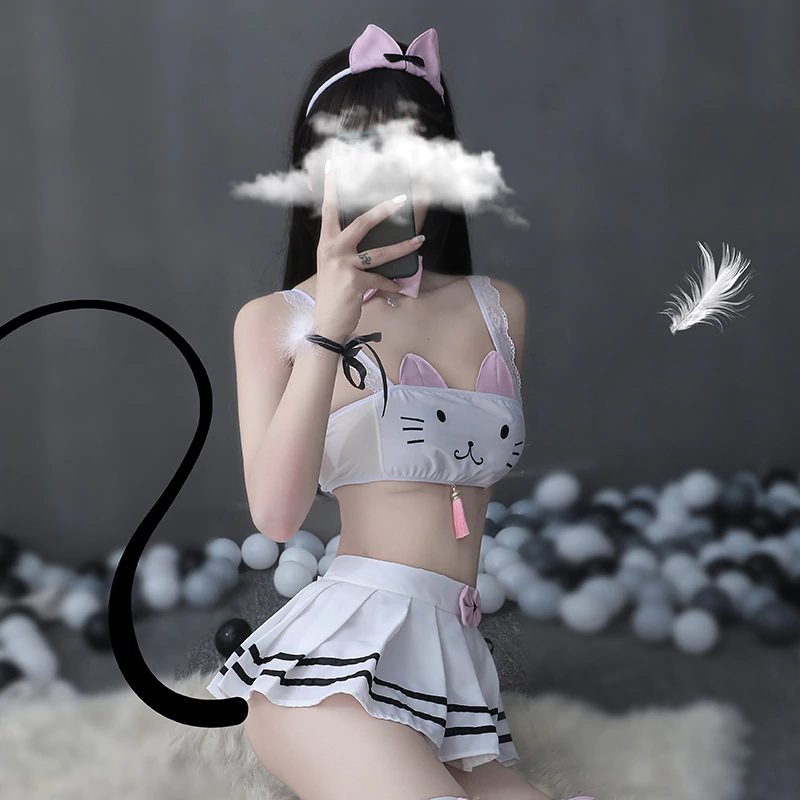 Meow~ Check out our new Kitty School Girl Set! lalunabeauty.us/product/cute-k…

#kittygirl #kittycosplay #catcosplay #schoolgirl #lalunabeauty #cosplay