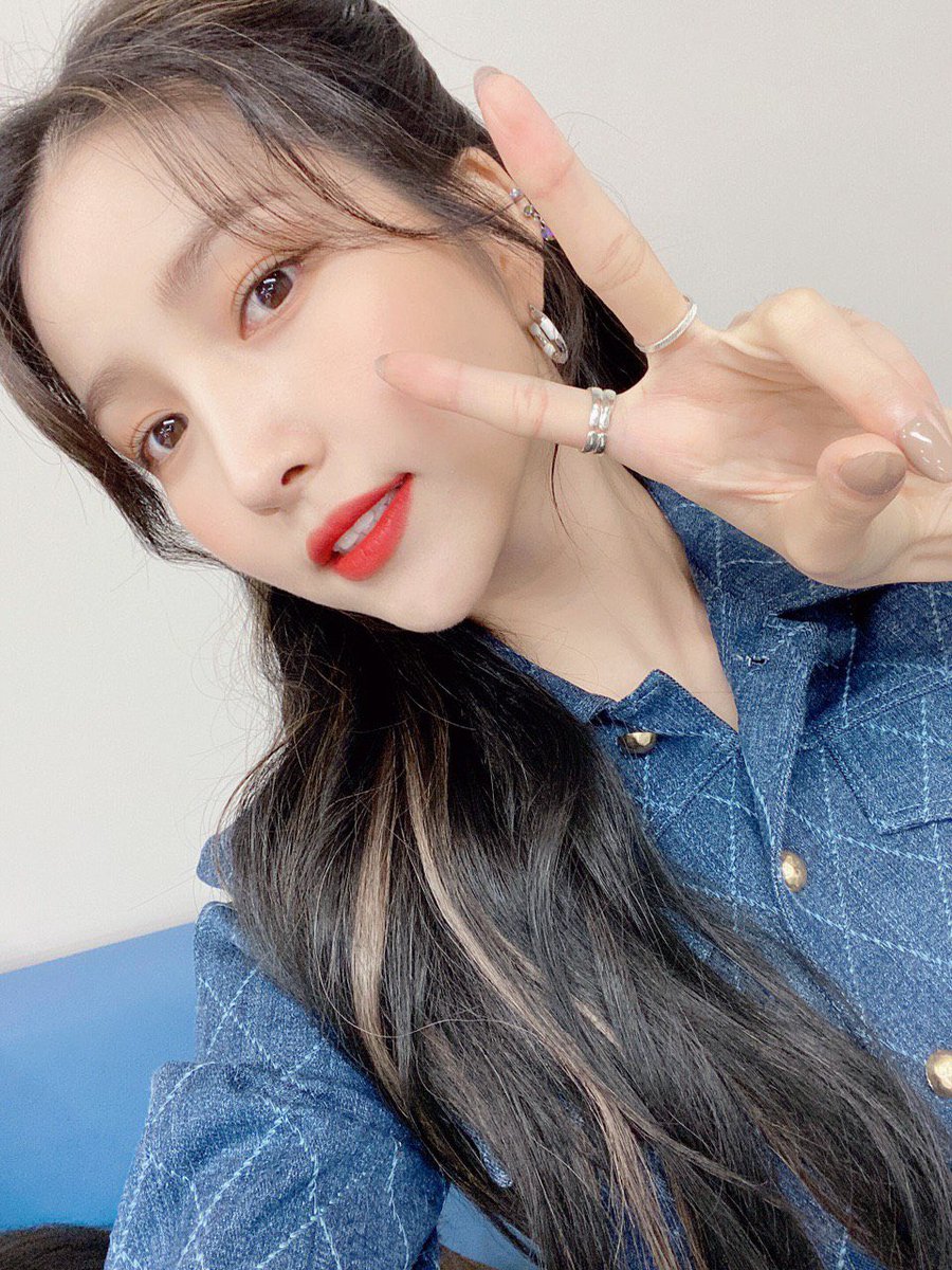 GFRDofficial's tweet photo. [📺 #여친Air]
주말🌞아침에도 일찍 일어난 버디☘️만이
퍼펙트💄뷰티 #여자친구 #GFRIEND 
#소원 #SOWON 를 볼 수 있다는 사실🦒

#SBS #동물농장 에서 아침☀️을 밝혀주는
완벽😍미모와 함께, 
일요일을 시작하세요💙💜 https://t.co/CwaxgleHW1