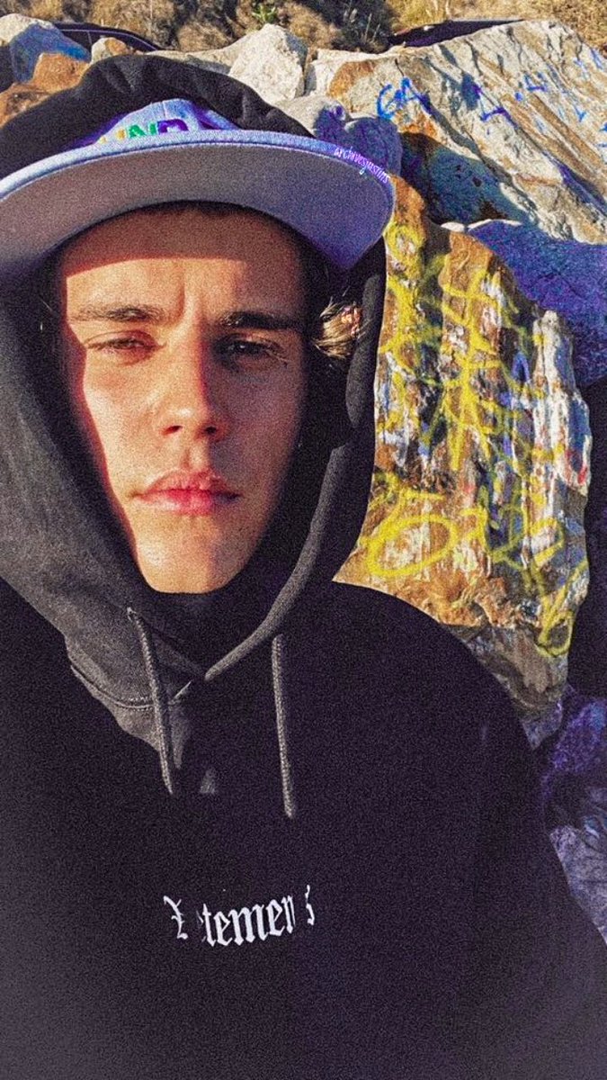 archivesjustins's tweet photo. he is so beautiful https://t.co/Uexil8pGEk