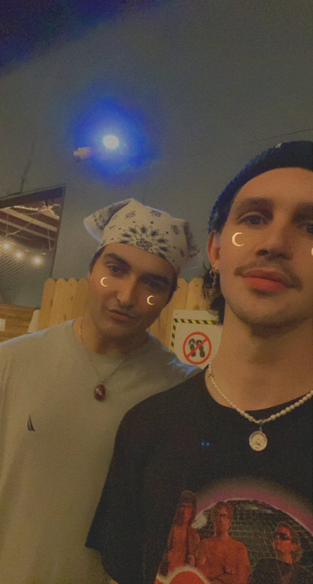 CTYLVE15's tweet photo. It’s ya boyz https://t.co/muFSgtynf9
