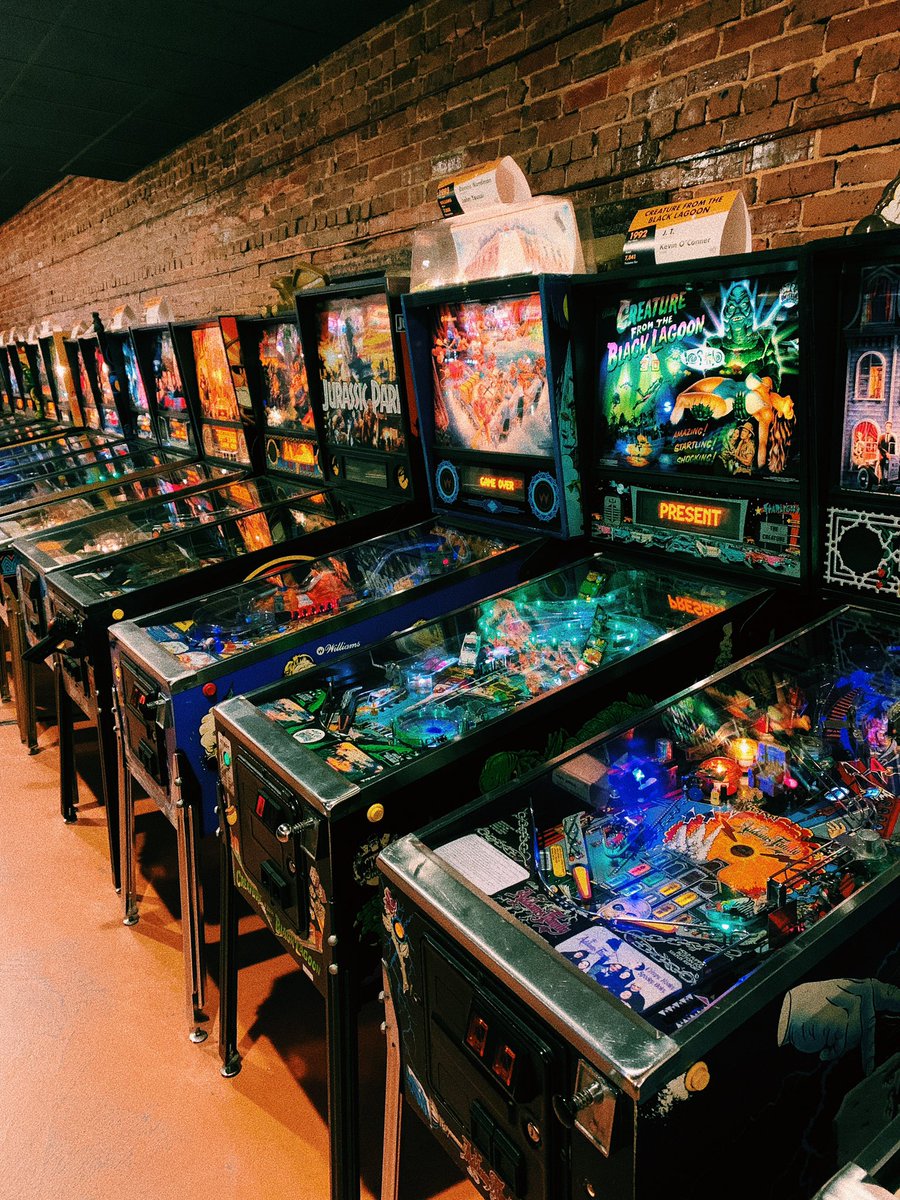 NatureCityCo's tweet image. Game Night at Replay Amusement Museum. 🕹👾📺 #pinballwizards