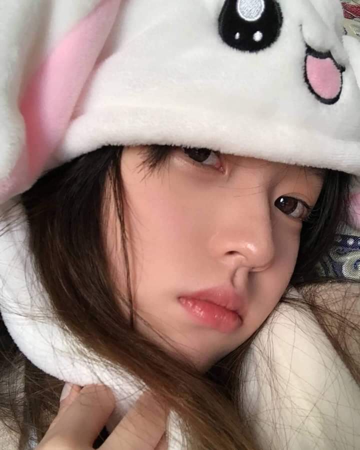 AsianHotGirls2's tweet photo. 🐰 https://t.co/ogJaA0xDsZ
