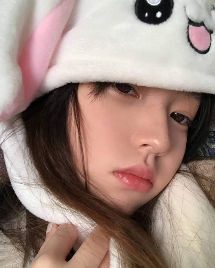 AsianHotGirls2's tweet photo. 🐰 https://t.co/ogJaA0xDsZ