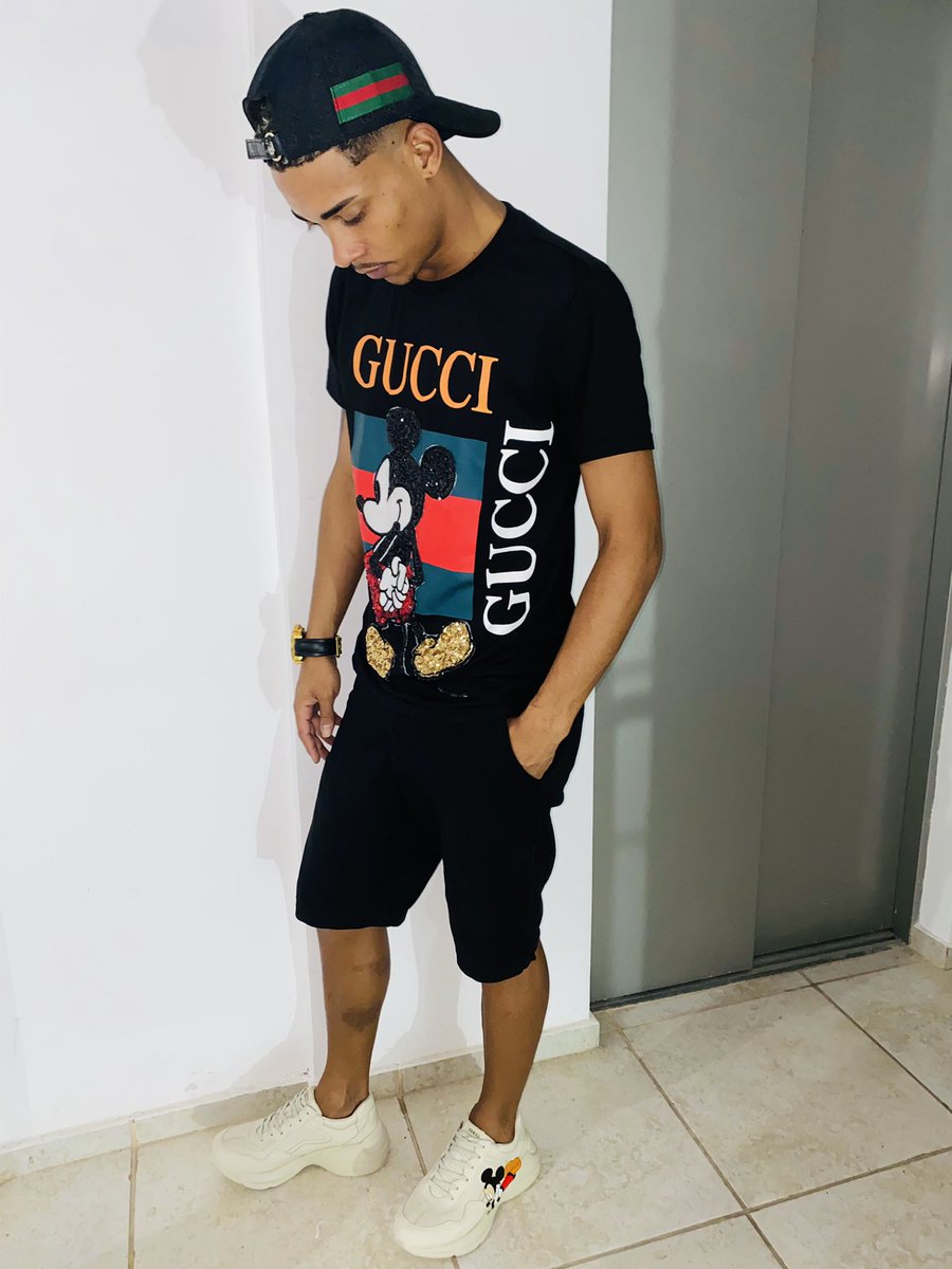 McPozedorodo's tweet photo. Hoje vou de Gucci 🤷🏽‍♂️🤑 https://t.co/zBxYj2jS7K
