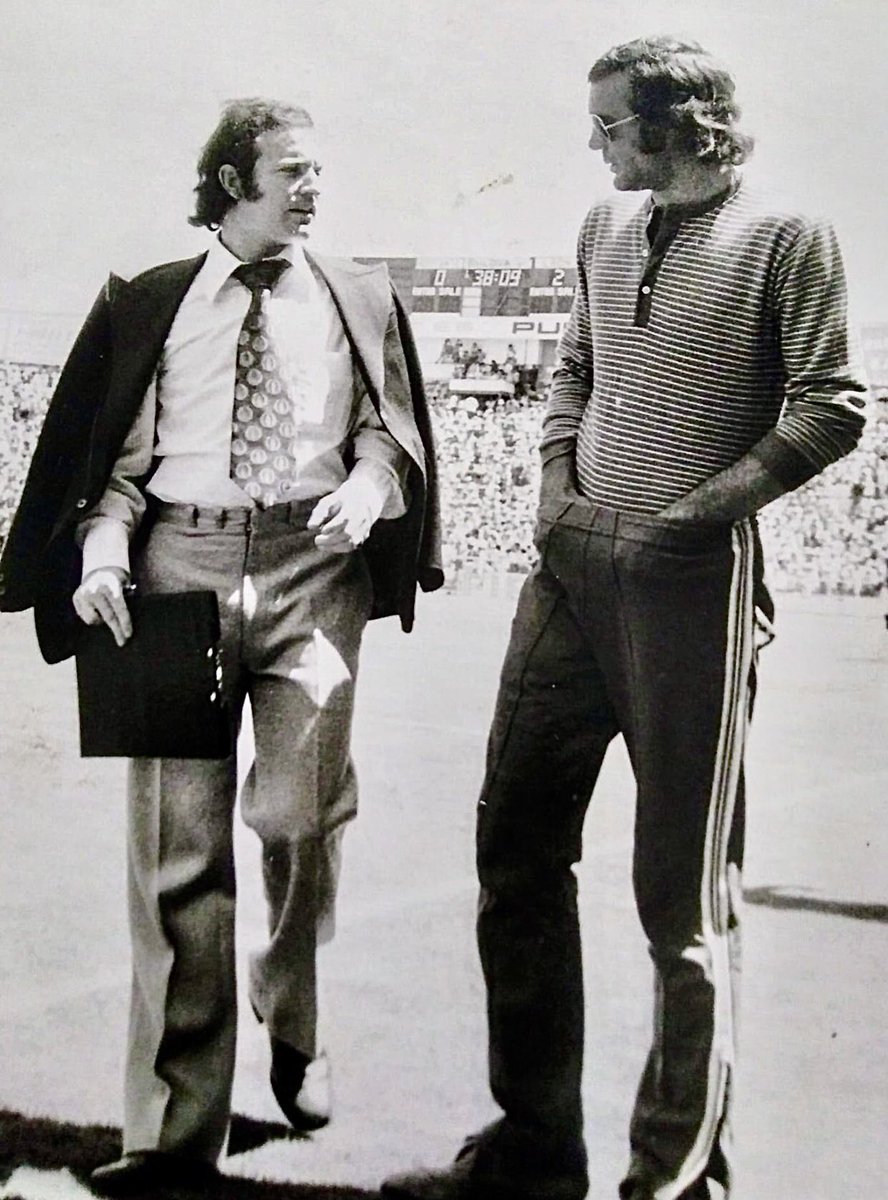 joserra_espn's tweet photo. Benito Pardo llegó muy pequeño a México. Además de muy buena persona fue un buen jugador de fútbol. Llegó de 1 o 2 años, pudo haber jugado en la Selección pero había el impedimento de que era español. Excelente profesional. Algunas veces jugamos juntos en el equipo de Deportv. https://t.co/yhUZoQRJwi