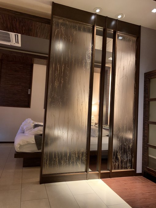 映画観に来たはずがホテルなうなのなんで🏨 https://t.co/g8emJeMLMo<a href="/tag/mytwitteranniversary"class="tags"><span>#mytwitteranniversary</span></a>