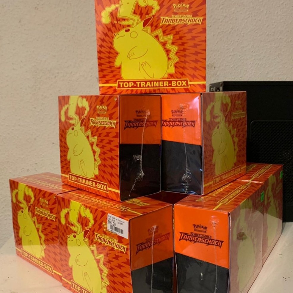 Ladyboiii2's tweet photo. Pokemon top Trainer box vivid voltage German Edition GIVEAWAY!!! 1.WEEK ONE BOX GIVEAWAY!!! THE ONLY THING U NEED TO DO IS LIKE AND COMMENT UR FAVORITE CARD FROM VIVID VOLTAGE CARD IN MY LAST YOUTUBE VIDEO!!! LINK: https://t.co/H0DUTslaVN
TURN DOWN THE VOLUME PLS FIRST ITS LOUD!! https://t.co/fswirC8AL1