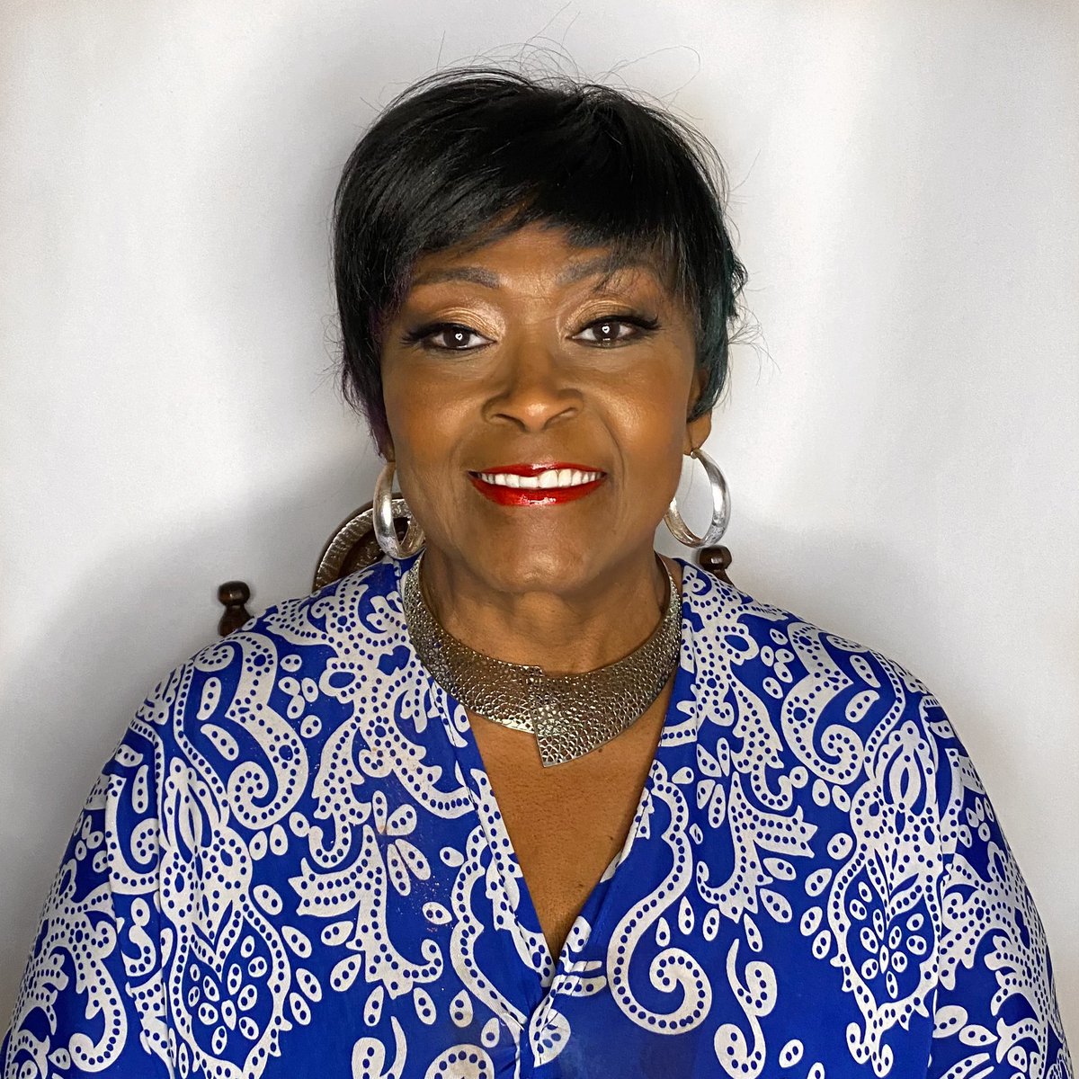 JuGalaxSea's tweet photo. ❤️@OneSizeBeauty‘s Ultimate Setting Powder is Granny Approved !!! 🙌🏽😏🎨
•
•
•
 #DivaGranny #Glamma #JuGalaxSea #JuDidThat #OneSize #UltimateSettingPowder 

https://t.co/4DfVklSfVV https://t.co/01u6YgGPwp