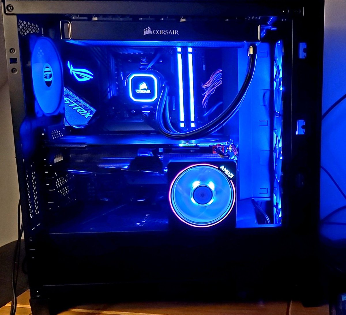 Danny_Flye's tweet image. @bitwitkyle Are you still doing viewer build reviews?
uk.pcpartpicker.com/user/NooneLike…
Here's my build after recent upgrades, bought everything that has 0 price 2 days before the AMD announcement :(
I'm not looking to game at 4K anyway, also the 2nd 32GB RAM kit is for flexing
