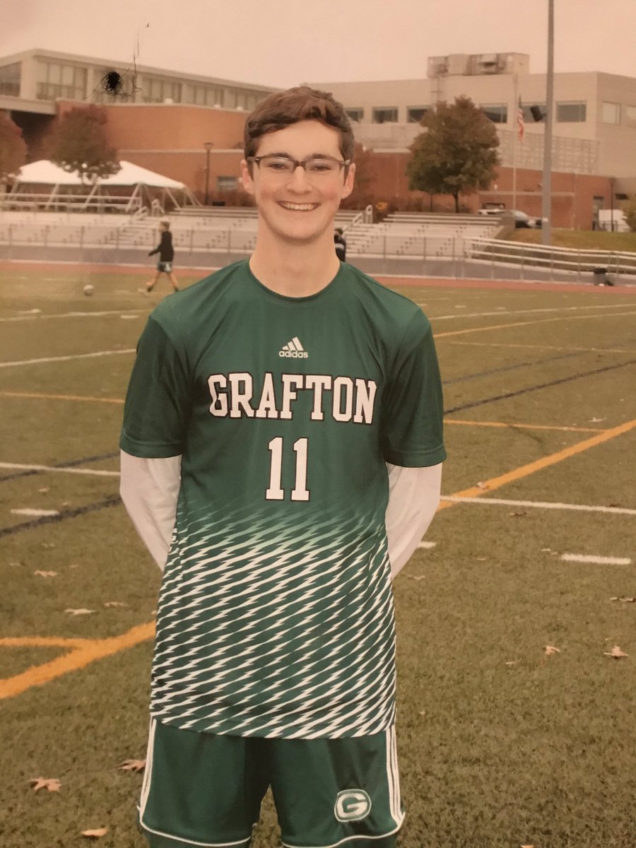 emmeng2's tweet photo. Great game! Love watching my boy on the field! https://t.co/bMeaWl25kl