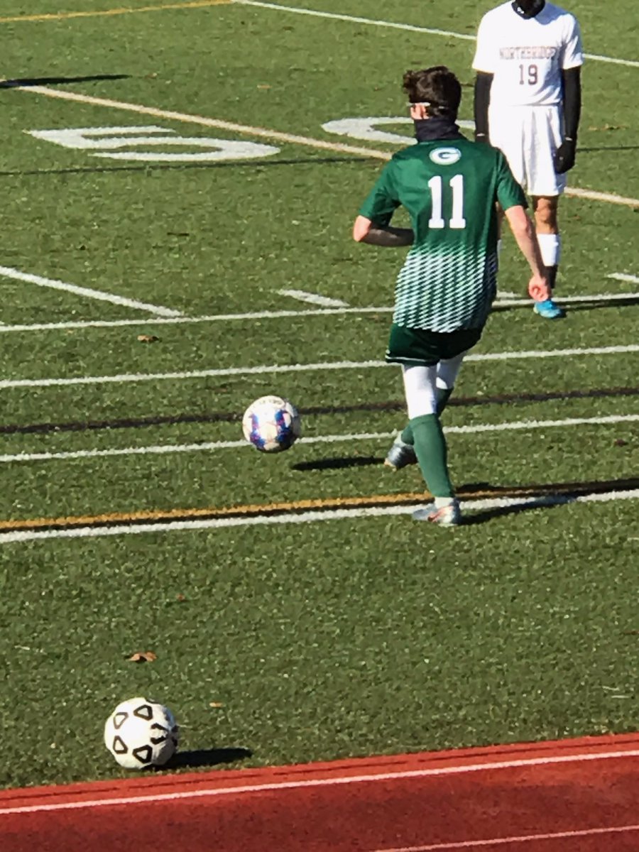 emmeng2's tweet photo. Great game! Love watching my boy on the field! https://t.co/bMeaWl25kl