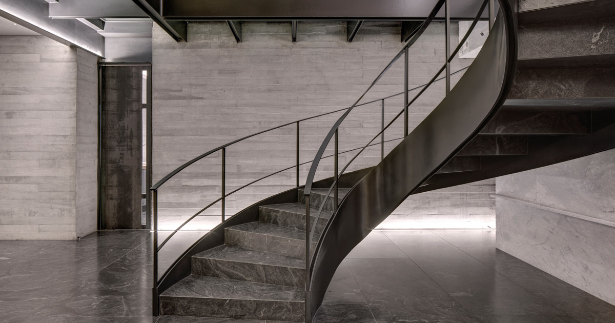 AdamCDR's tweet image. PH D&amp;amp;M – Proyecto Residencial

Para lograr la mayor amplitud posible se aprovechó al máximo la altura interior en el que la planeación y el cruce de las instalaciones fungieron un papel muy importante.

📸 Frank Lynen