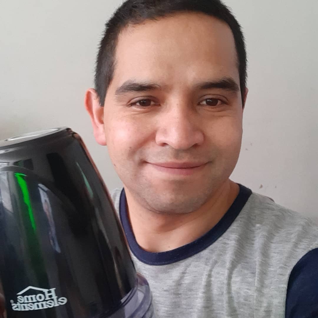 hectoratellez's tweet photo. Aqui listo para estrenar en la cocina. https://t.co/TqAxmRIbG9