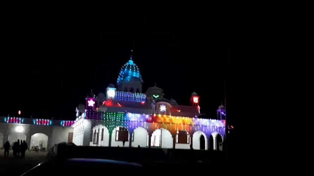 naval_kaur_'s tweet photo. #diwalinight #😍 #Diwali #14novmber #festival #FestivalofLights https://t.co/2LEs013u1o