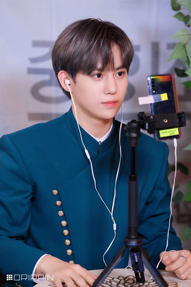 DRIPPIN's tweet photo. [📸] 201114 Video Call Event Behind

◾#황윤성

#DRIPPIN #드리핀
#Boyager #Nostalgia https://t.co/0nmLrQbsxR
