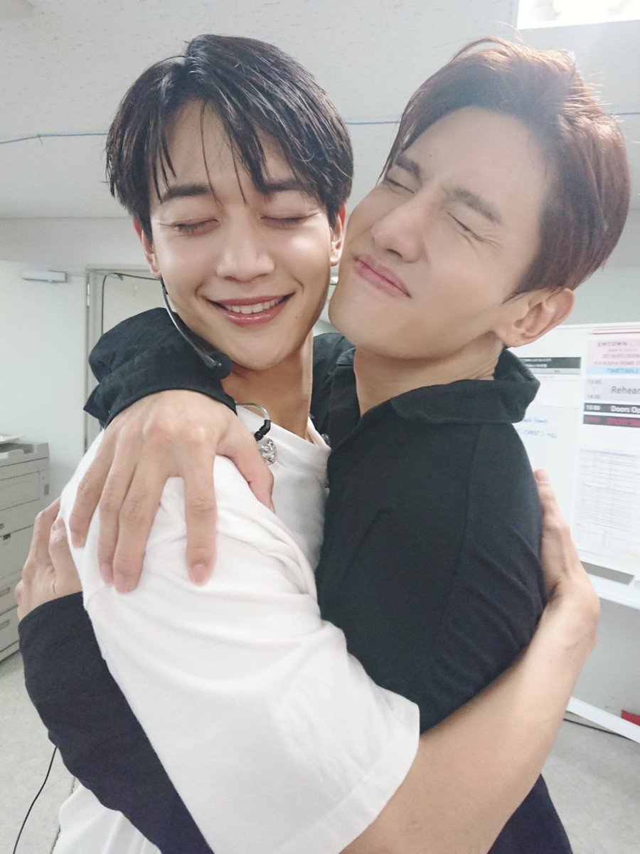 _NoMin92's tweet photo. Welcome back Minho 🥺💚Welcome back changmin’s dearest friend 😍♥️💚
#welcomebackminho
#MINHO_is_back https://t.co/hW2SBAFQym
