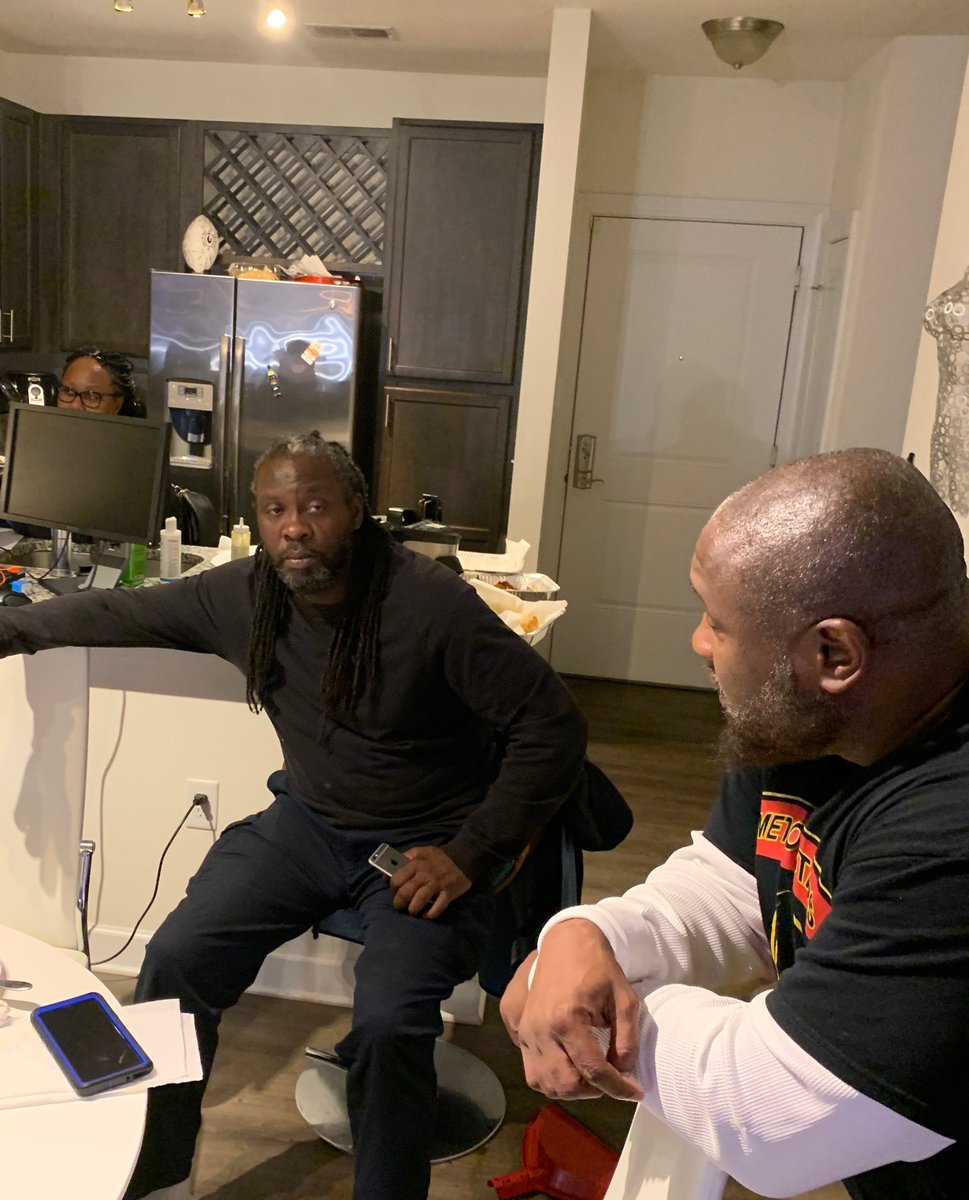 StopSyv's tweet image. Stink and Al brainstorming on how to  become relevant to our Youth to better understand them and their needs💪🏾👈🏾