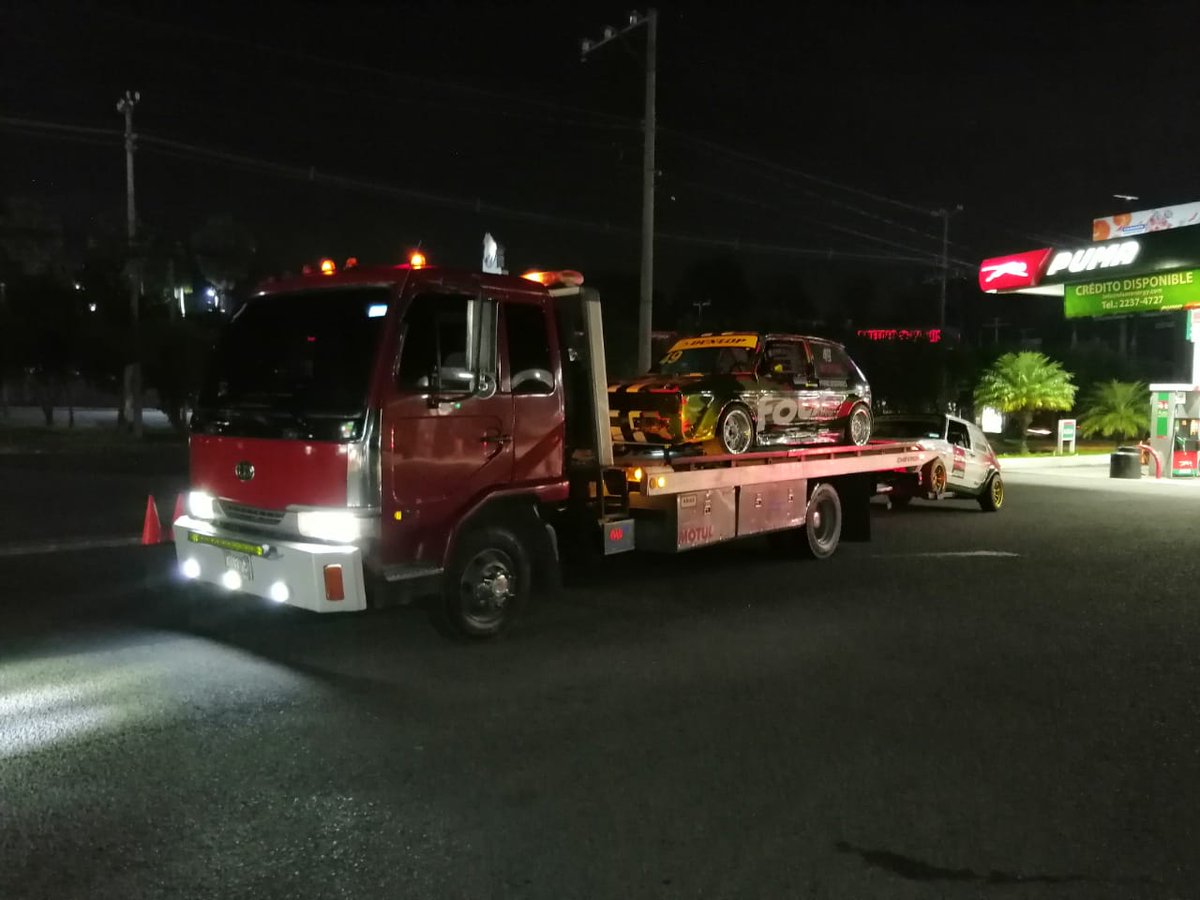 FastGruas's tweet photo. Feliz noche #carrosdecarreras  gracias a nuestros clientes por confiar en nosotros
#seguridad #confianza
#comodida #buenprecio
#79963555 en todo el salvador https://t.co/1iNHJt8mcO