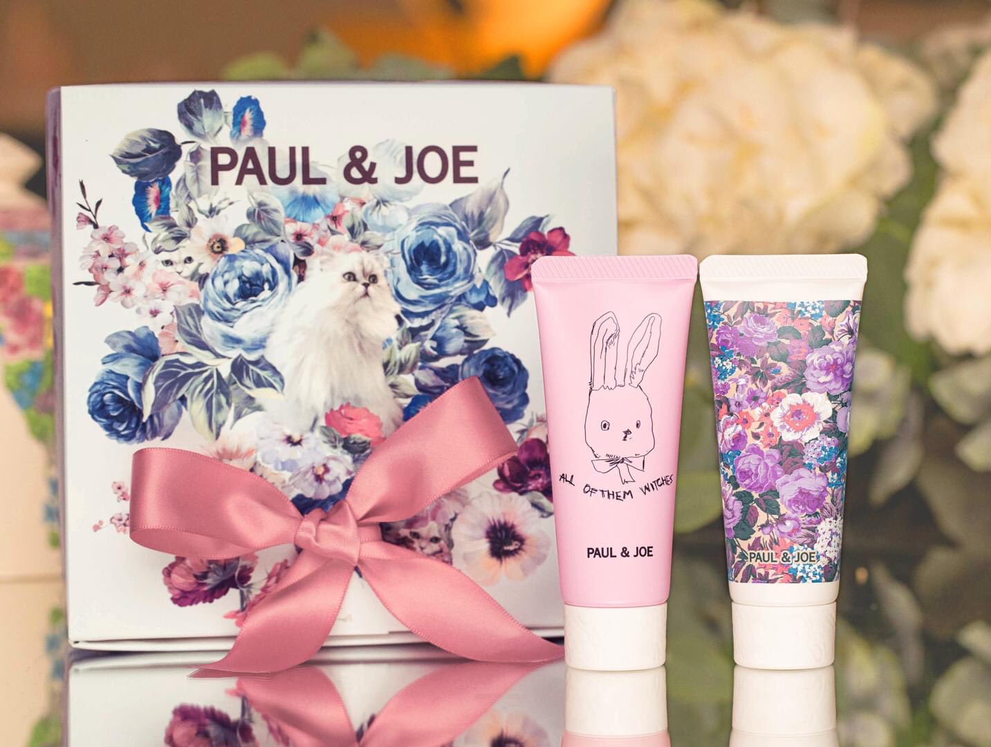 Paul Joe Beaute Jp ギフトにもうれしい ハンドクリーム がもうすぐ発売 花柄のパッケージは水をはじいてうるおいを守るタイプ うさぎのパッケージはもっちりハリのある手肌に導くタイプ ラッピング ハンドクリーム 右 モイスチュア