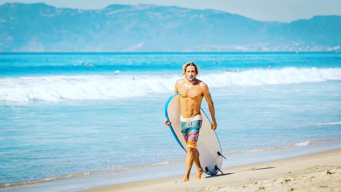 🏄🏼&zwj;♂️ https://t.co/ltrZWMZrwp<a href="/tag/barcelona"class="tags"><span>#barcelona</span></a>