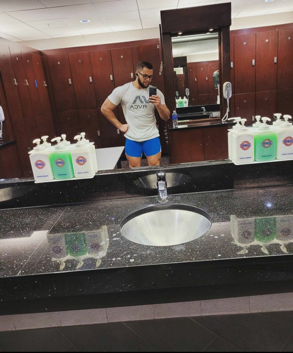 lifeofmoe93's tweet image. #Thicklife 🙃 Focuing on #hamstringexercises