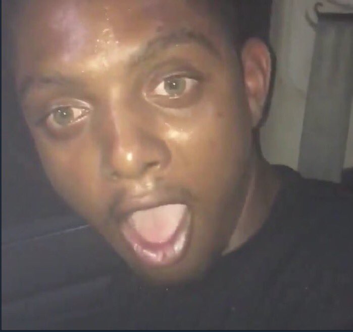 wordtocostanza's tweet image. Jeezy mans in heaven hearing that he willingly working with Gucci