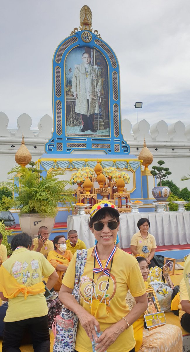 pornpana01's tweet photo. เจอใครในทวิต รักสถาบันขอฟอลหมดค่ะ มีความสุขด้อมรักสถาบัน ขอบคุณทุกคนที่ฟอลกลับนะคะ🙏 https://t.co/exKD19m5aT
