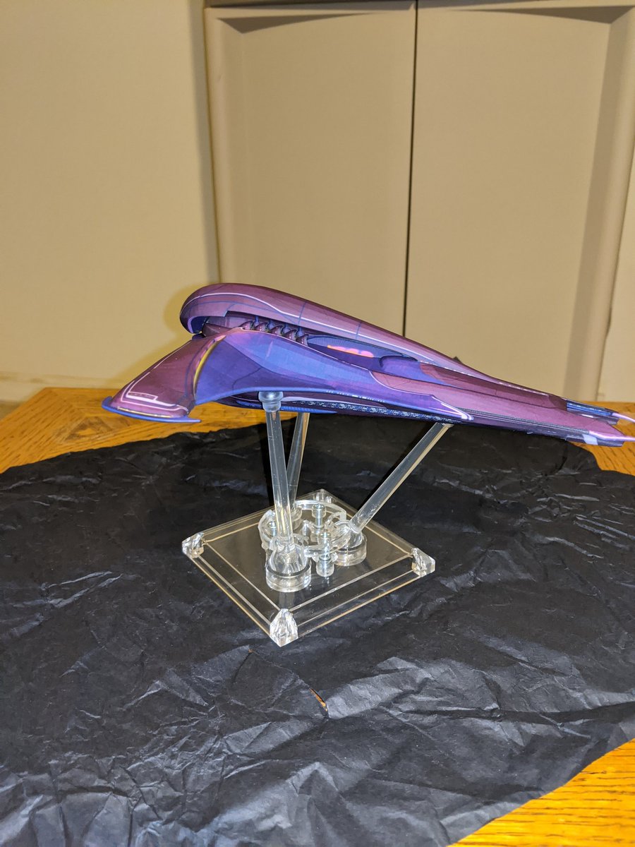 sfc2411's tweet photo. Look what came in the mail! Finally got a stand for this sucker but a @trekonlinegame Tzen-tar w/ Gamma T6 shield from Gameprint. 9 in. Big thanks to @The_ZEFilms for his giveaway ages ago, it was worth the wait! https://t.co/hXcawnuxbP