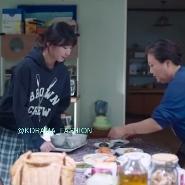 kdrama__fashion's tweet photo. Suzy wore BJOUE Brown Print Hood MTM, Dark Grey in Start-Up Episode 9.
#suzy #baesuzy #수지 #배수지 #스타트업 #드라마패션 #브쥬 #BJOUE #startupdrama #start_up #startup #suzystyle #suzyfashion #startupdramafashion https://t.co/bmpRCFHD6M