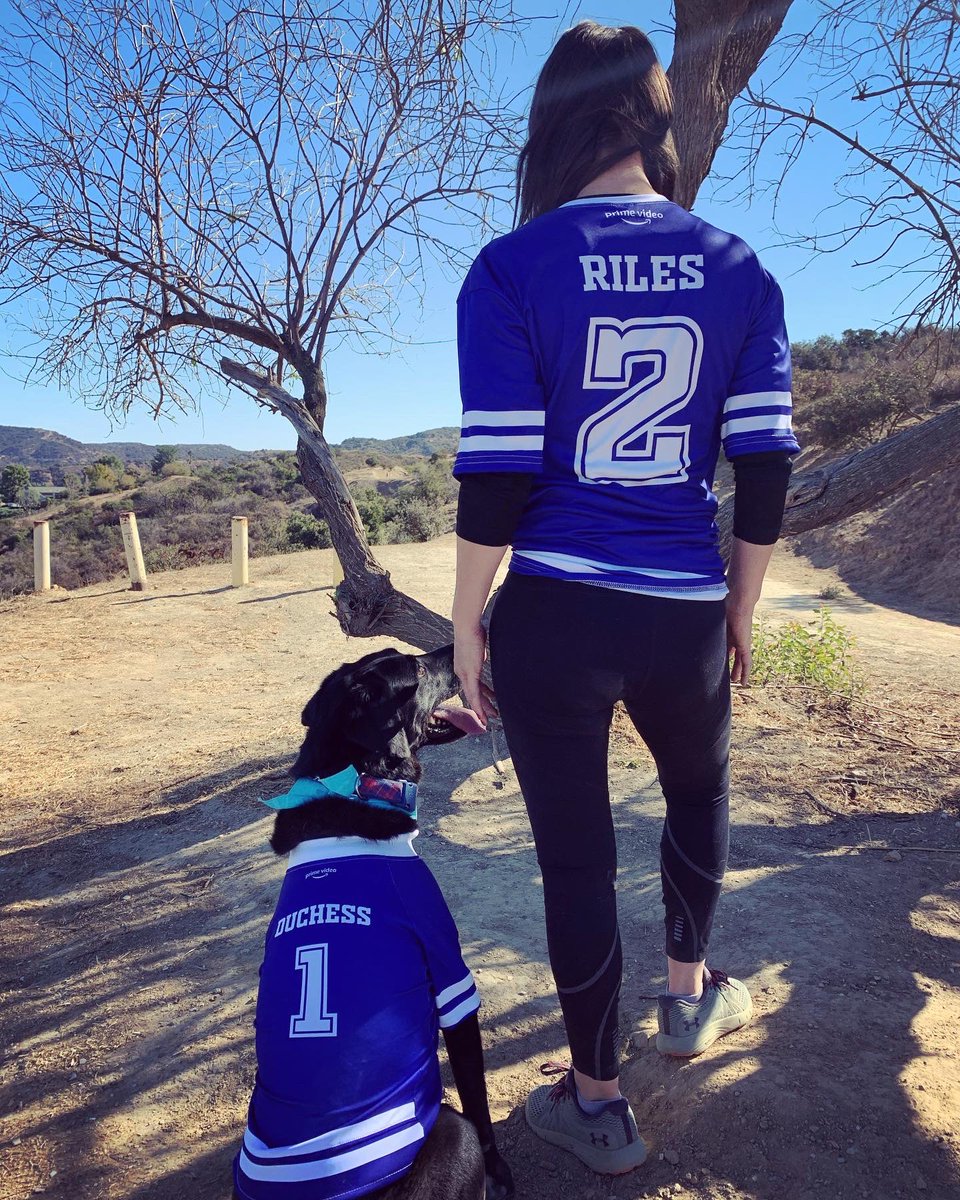LucyRiles's tweet photo. Heading into this next week with our chins up, shoulders back, minds clear & hearts wide open💙
Let’s do this Duch🐾
Thanks for the PAWsome Jerseys @thepackonprime
#BluePack #thesoulmates #LabMom #ThePackTV #DuchessAndLucy @RoyallyCuteDogs #TeamDuchess #ThePack #ThePackOnPrime https://t.co/aPPPjjEjw4
