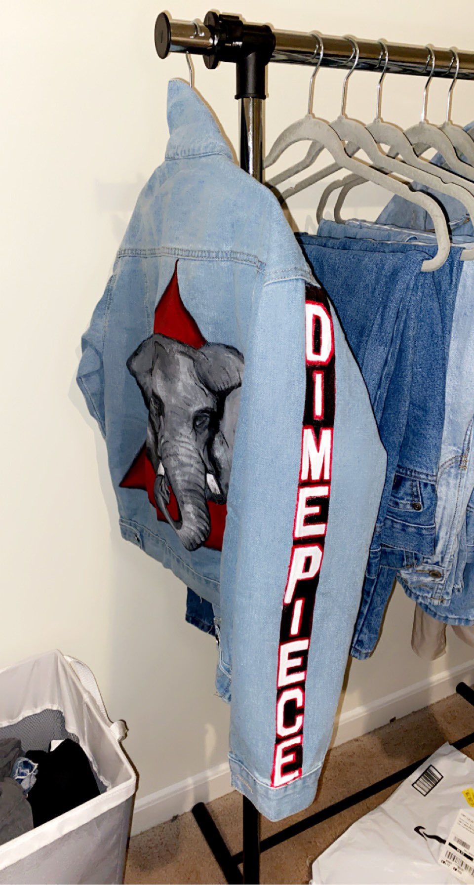 ALYSSE on X Hand painted custom Delta Sigma Theta jacket Acrylic Fabric medium Dur 7h https t HDZzqLEgoz X