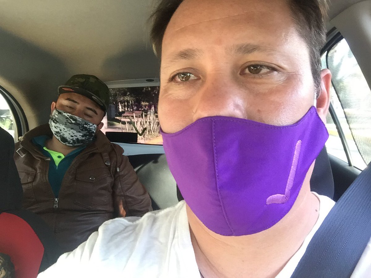 ATAHUALPAEAMAYA's tweet photo. Agradezco la confianza de abordar este vehículo y permitirnos llevarlos a sus destino
Seguimos trabajando.
#AutoSolidario
#FamiliaPES
@SENDEL01 https://t.co/eoUt41iXjO