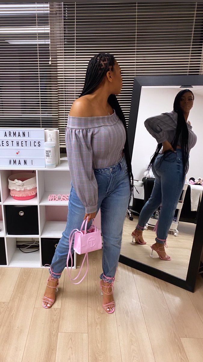 Even when she chill , she still a big deal 💋