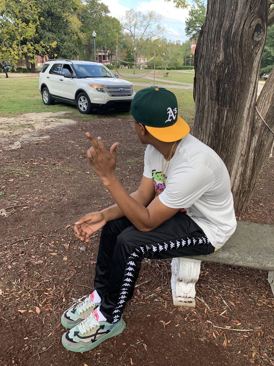 ballouttSherm's tweet photo. 🖕🏾12 #freeMont https://t.co/HquCuQ94DW