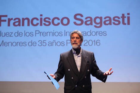 oscardiazperu's tweet photo. Francisco Sagasti puede ser el elegido por consenso en el Congreso, para conducir la transición democrática. Es un destacado profesional, político ponderado de centro y sin tachas. https://t.co/eY9wh71FPK