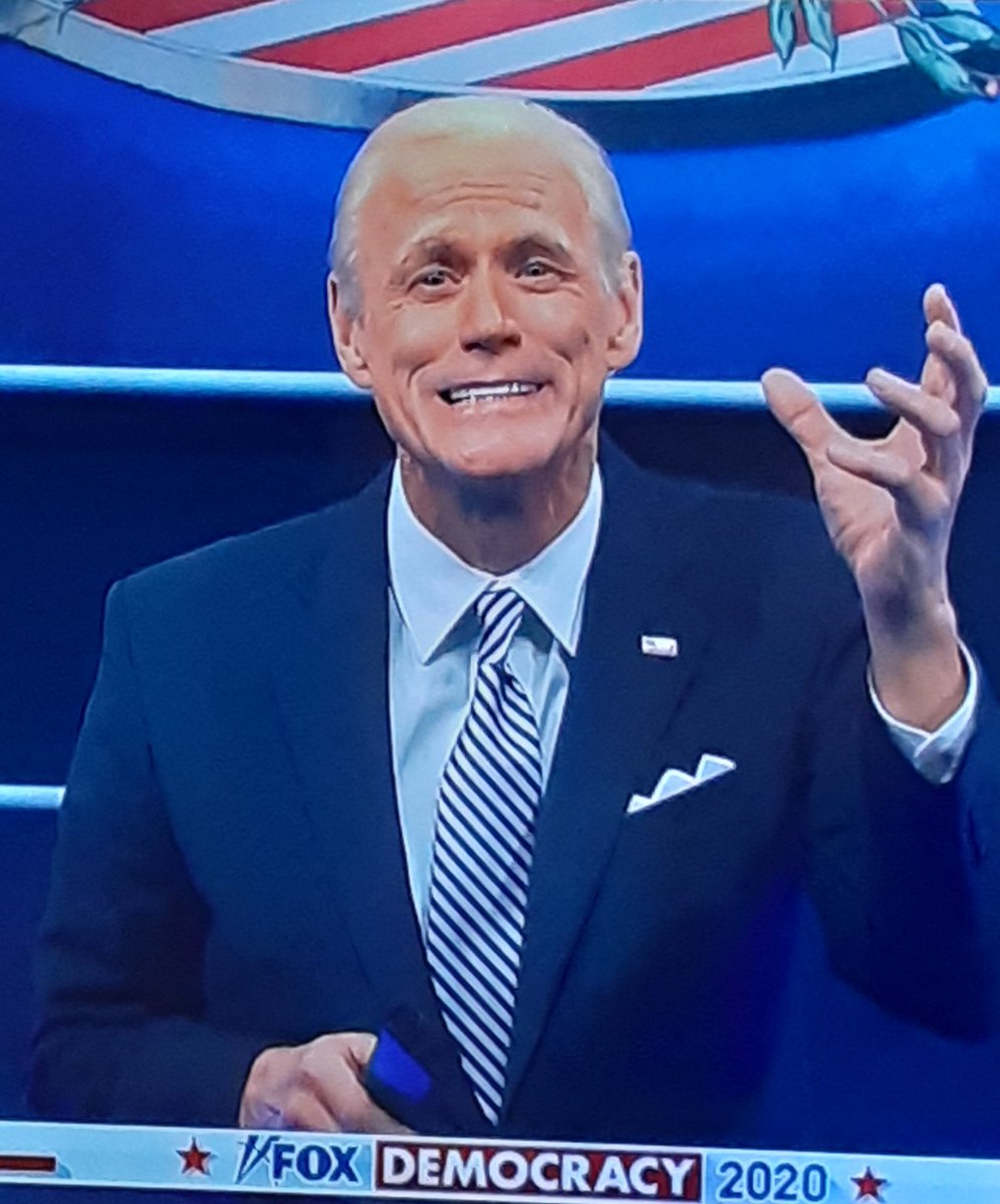TTheMadKing1's tweet photo. Jim carrey....as joe biden for SNL....Genius #SNLWelcomeParty #SNLColorfulSunday #SNLWeekendVibe #SNLsaTV5 #SNLLonelyChallenge #snl #JimCarrey https://t.co/TkgMxbZTLV