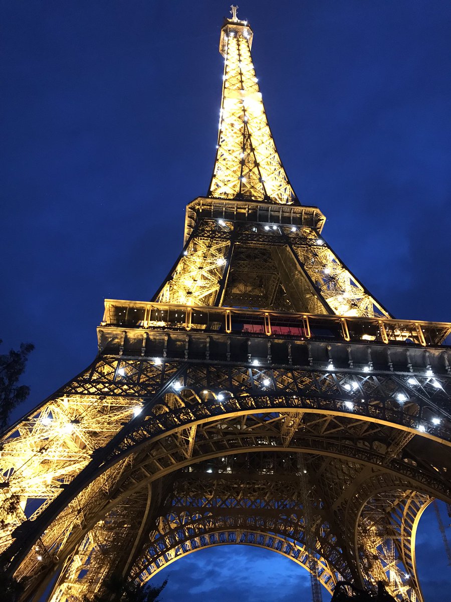 シャンパンフラッシュ Twitter Search Twitter