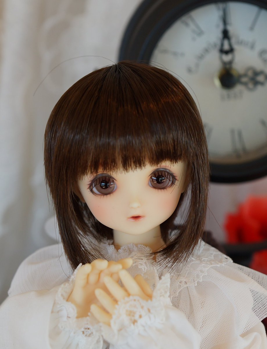 てら 参考にモモちゃんのビフォーアフターです 1枚目 デフォルトのスタンダードモデルメイク 2枚目 アニメティックメイク 目元が特徴的ですね Sdmモモ