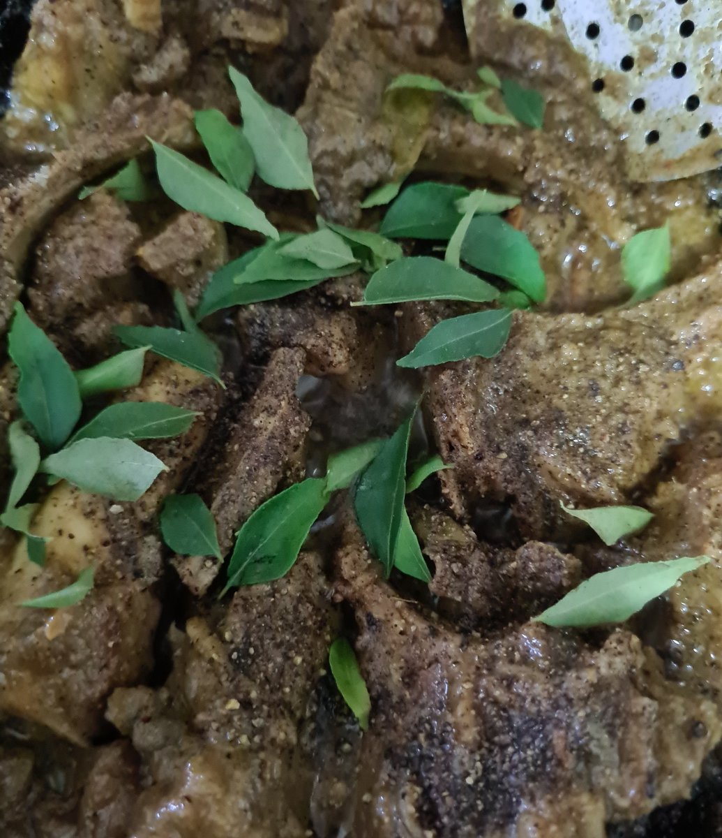 thamizhisai's tweet photo. I found something interesting about curry leaves.
Oil fry curry leaves < curry leaves cooks along with dish
#aroma ๐๐๐ #chefthami https://t.co/rVCUUkDP6H