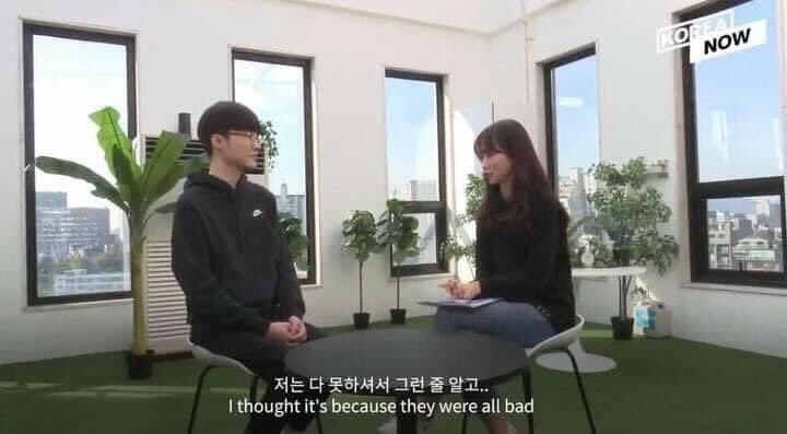 jtoni_n's tweet photo. HELLO I CAN'T  WITH FAKER?? LMAO 😭😭 https://t.co/UUfPEqWyUO
