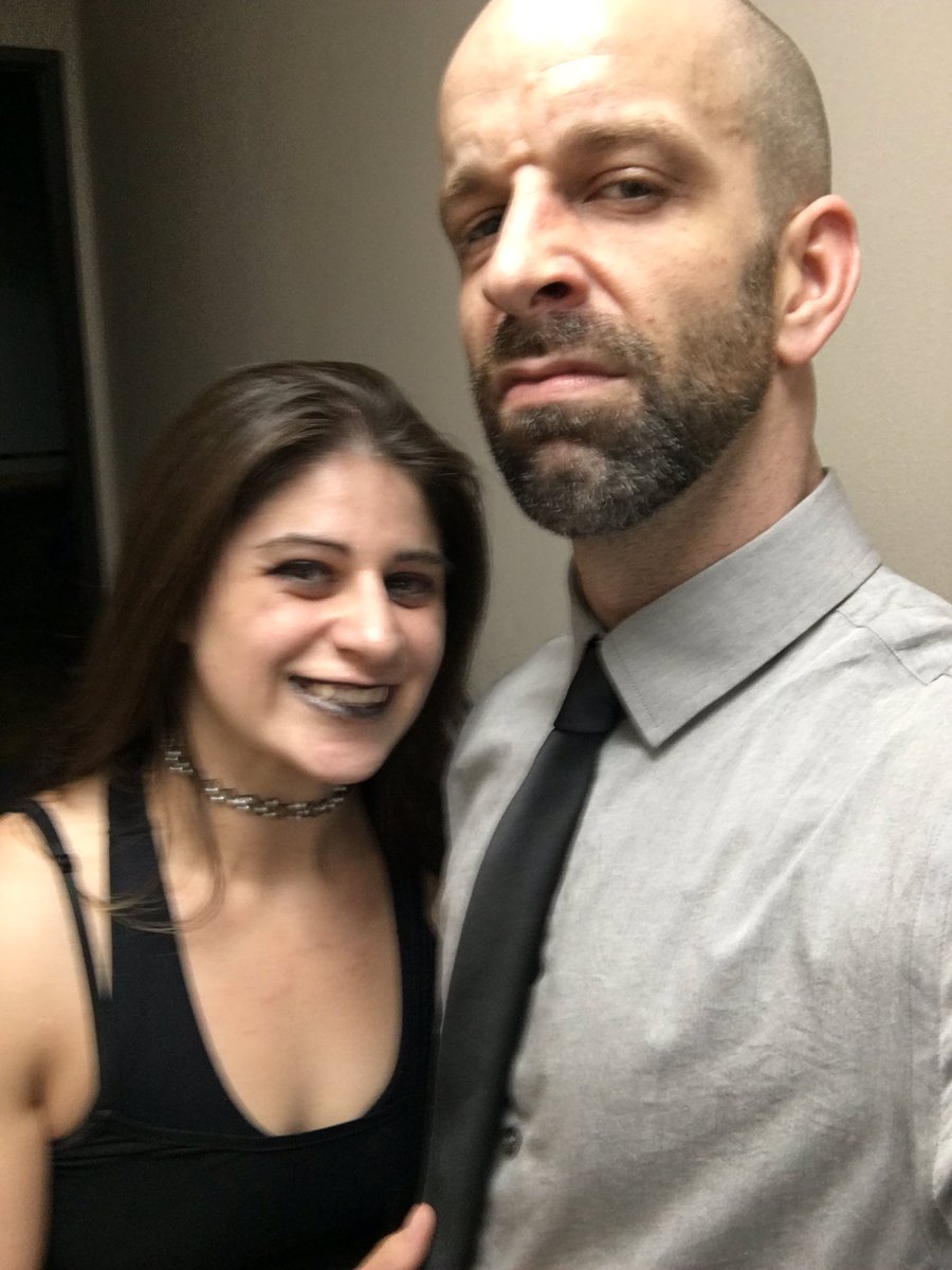 DSStocks13's tweet photo. Ready for #action tonight @OakHighlands! A Brawl For It All 2! What a crowd! What an event! What a night! And you know I made it #ABSolutelyfABulous! #MrAbs #wrestling #prowrestling #dapper #fit #fitness @witchy_o_o_ https://t.co/3GGwlYyTdz