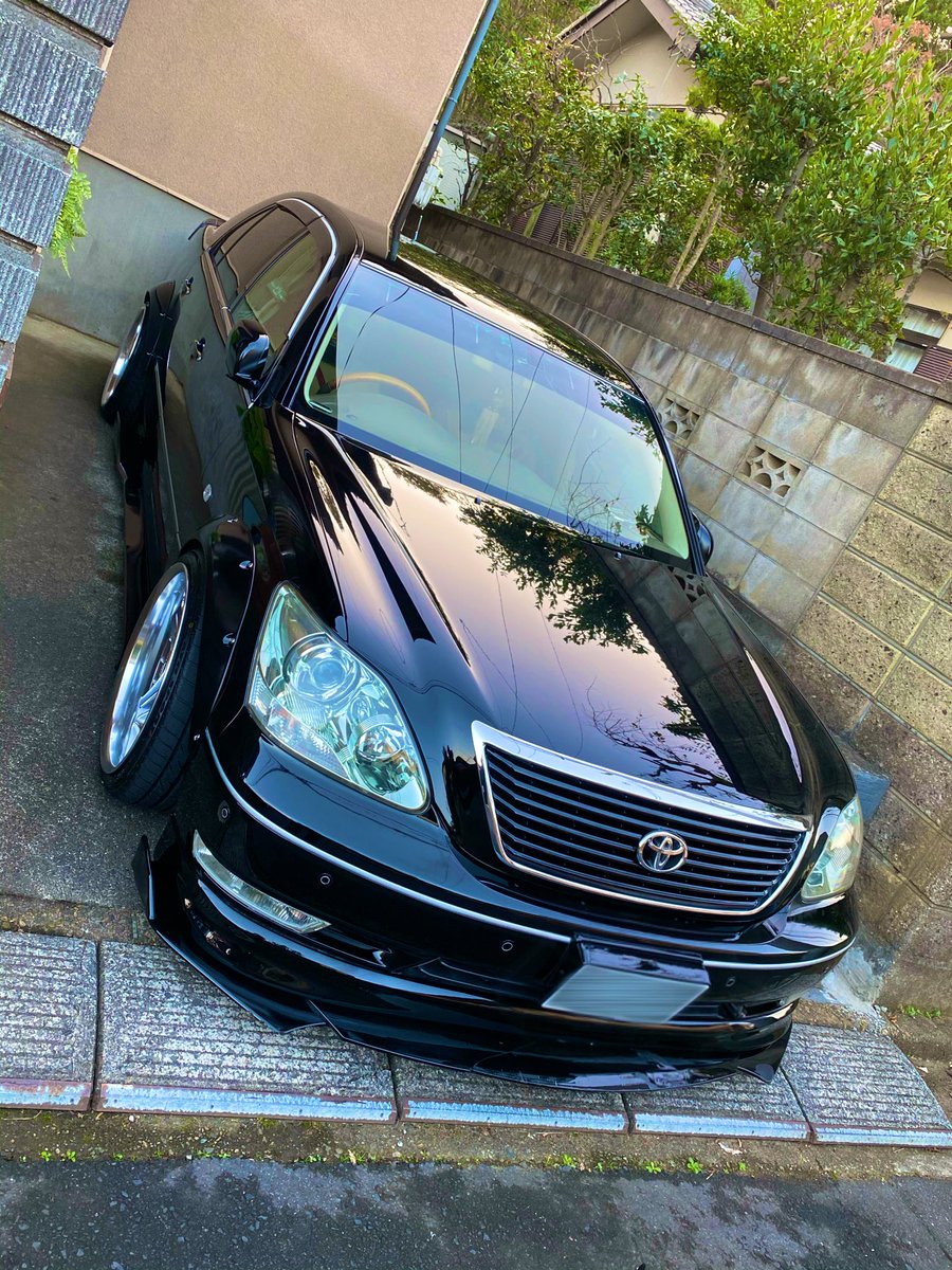 13_CROWN_Nao's tweet photo. #TOYOTA 
#V8 
#ucf31 
#CELSIOR
#202Black 
#Overfender 
#workwheel 
#深リム https://t.co/eAL7B5LKDF