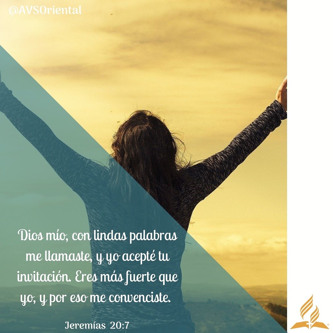 AVSOriental's tweet photo. Jeremías 20

Dios nos llama con amor, nos convence y nos hace un instrumento suyo. Jeremías pasó por muchas cosas difíciles, pero nunca olvidó que Dios lo había escogido.

Dios te llamó para una obra especial.

#MiBibliaDice 
#rpsp 
#FelizDomingo 
#AVSOrEnAcción 
#UVOriental https://t.co/EKqZ5U8Kf6