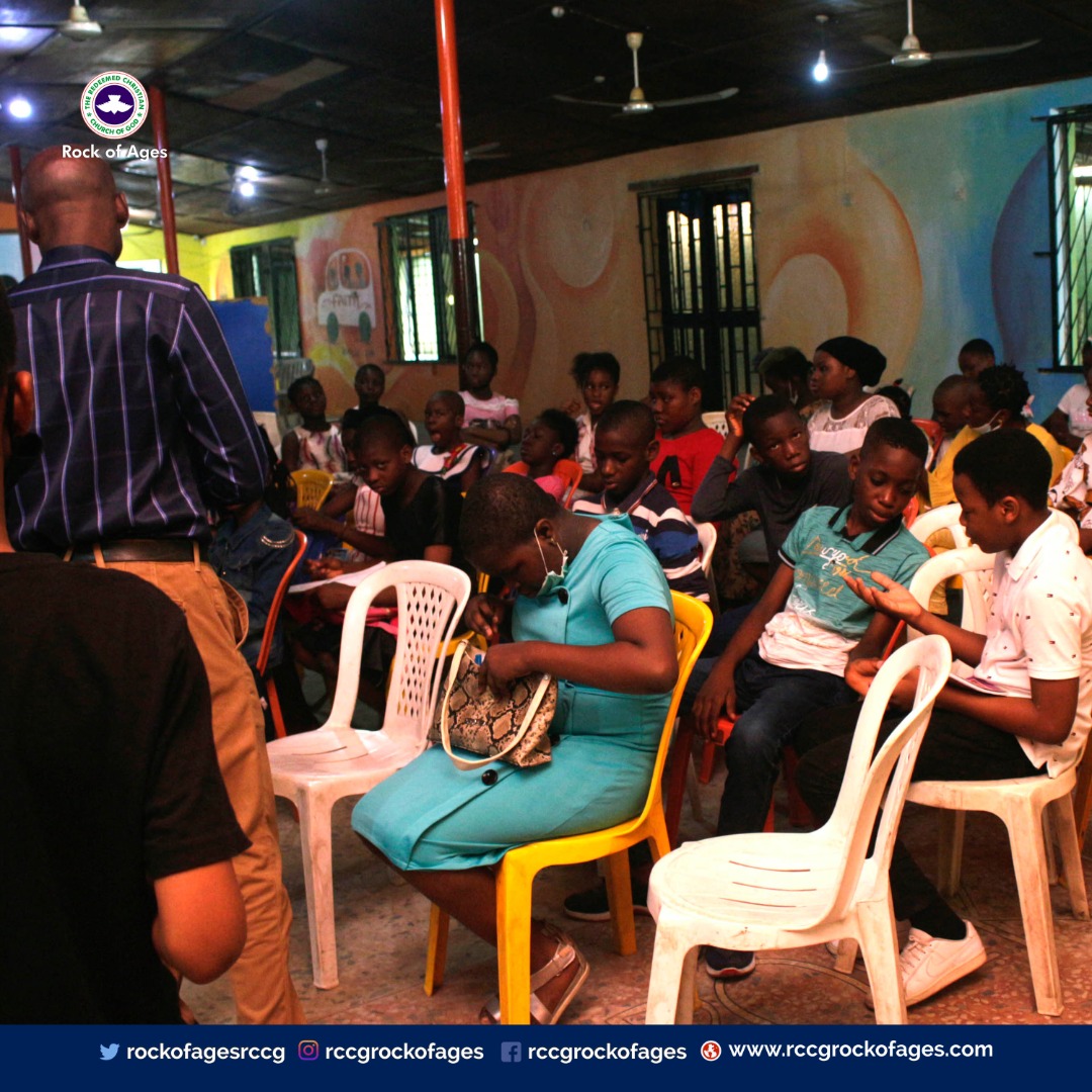 rockofagesrccg's tweet photo. We've come to the end of today's service.
Thank you for connecting with us and adding value to us.
Connect with us here for our weekly services
Facebook: @rccgrockofages
Twitter: @rockofagesrccg
https://t.co/mgxGh6o6Qk
Thank you.
#DivineAppointment
#ServiceAtRoa
#RCCG https://t.co/MciGmUUrhH