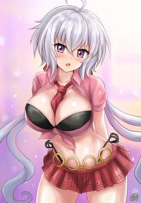 雪音クリスちゃん(谷間ネクタイ) 