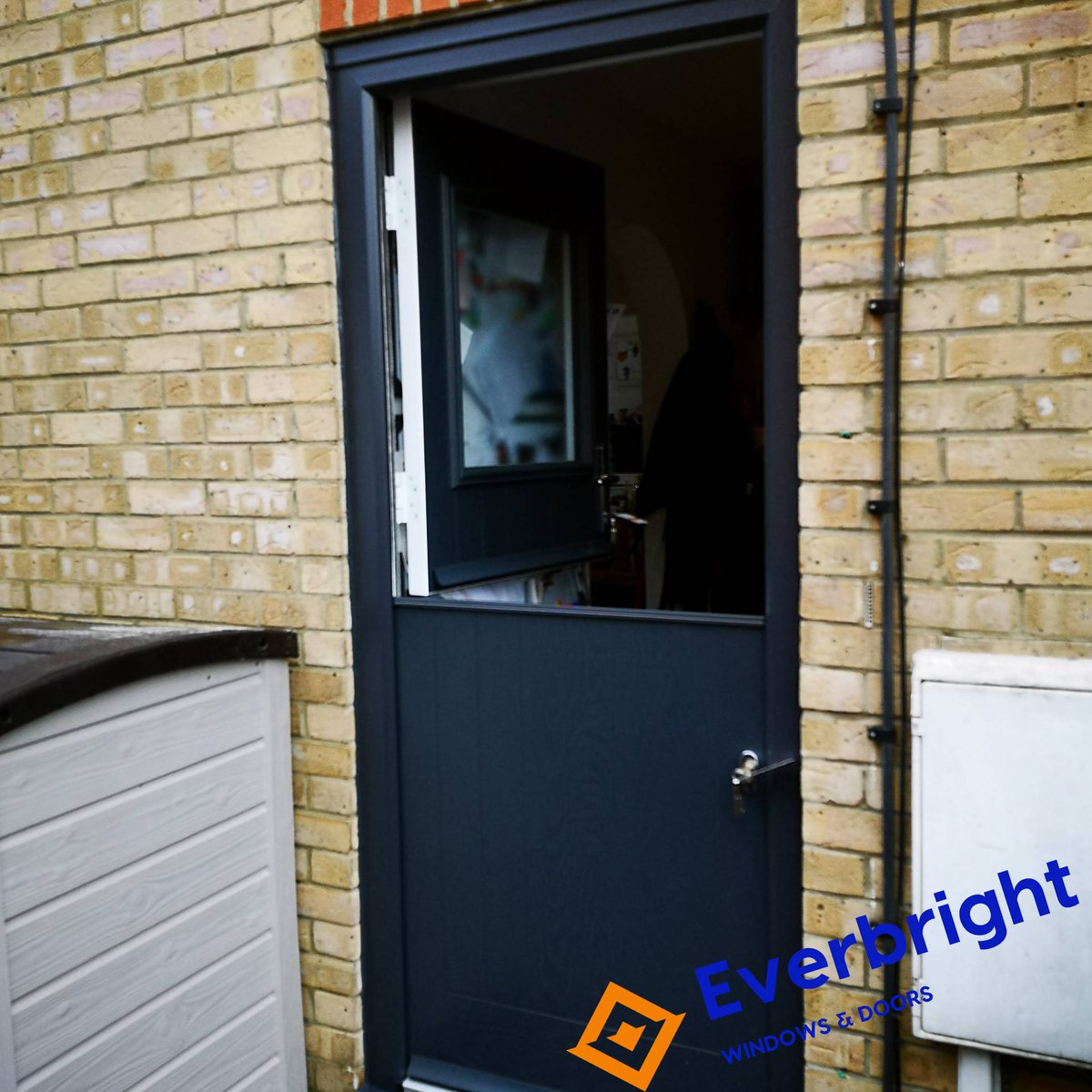 everbrightkent's tweet photo. Stable Saturday.. 🚪Full Saturday installing #stablecompositedoors in #Ashford. 
✅ Get door prices here 
https://t.co/ezEr9Bl4ps

#10yearsguarantee #compositedoors #ashfordkent #everbrightwindows #doubleglazing #frontdoors #backdoors #bifolddoors https://t.co/AISdzdBGIU