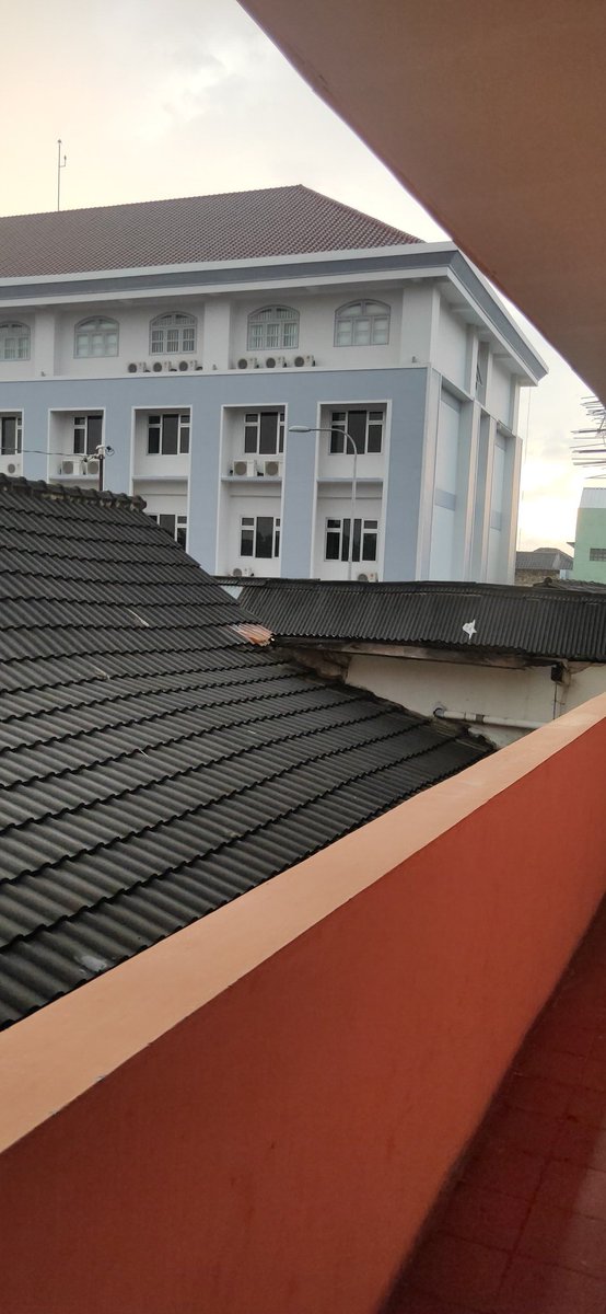 Dinas luar kota 🤦🏻‍♂️