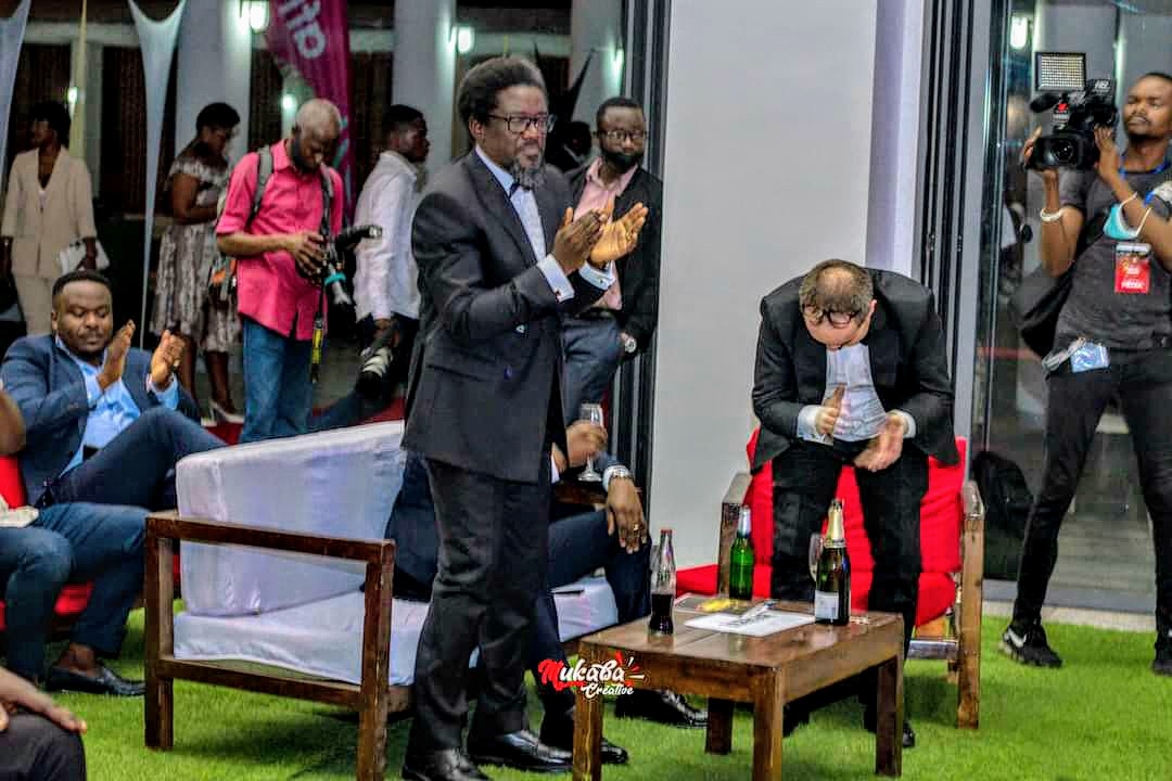 Matiti_event's tweet photo. L'art congolais mise à l'honneur au Musée National de la RD Congo ce Vendredi 13 Novembre 2020! 🇨🇩🇨🇩🇨🇩
Nous avons pu participer à la soirée de remise de prix "Lokumu" organisée par https://t.co/U32KSakvGw !

#matitievent #kinevent  #culture #artscd #congordc #Kinshasa https://t.co/e9HJuvdnY5